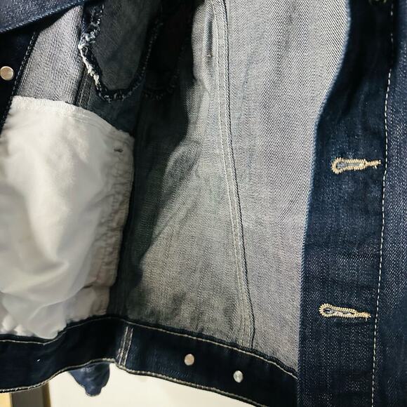 Levi’s Denim Dark Wash Jacket Two Pocket Front Button Up Jacket size Small - Picture 7 of 7